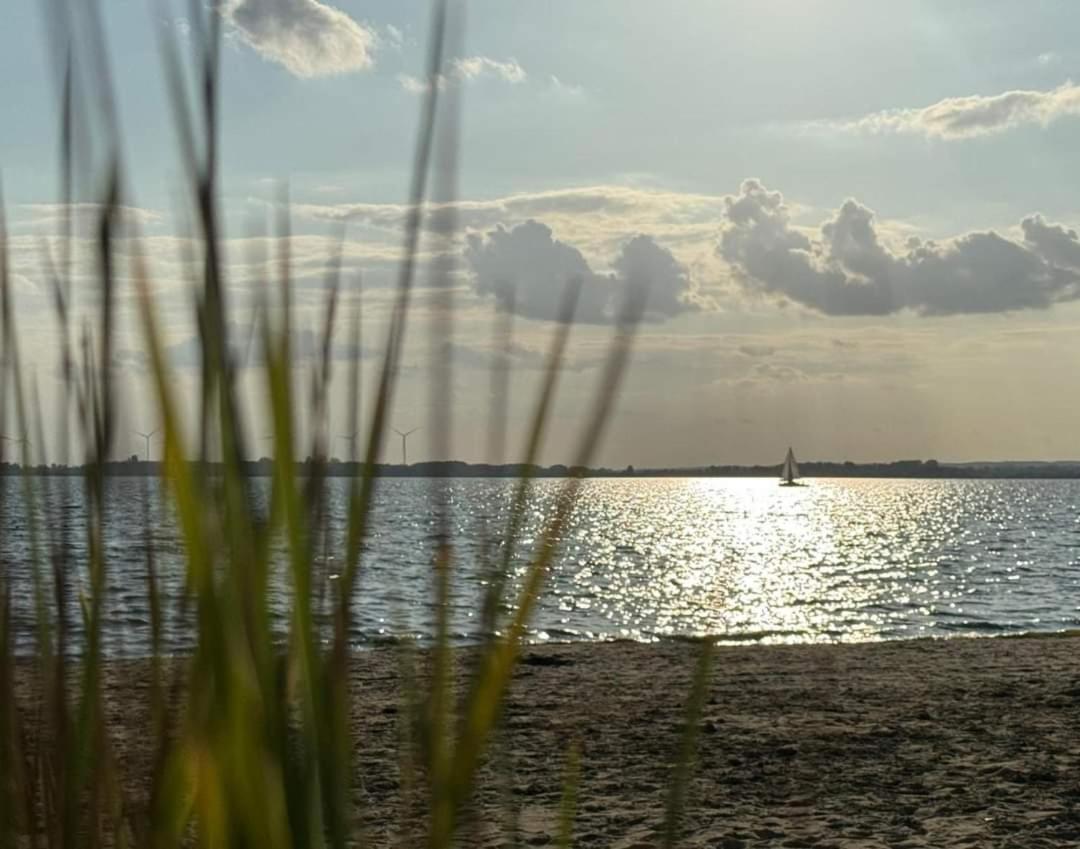 Duemmerliebe Mit Garten, 10 Min. Fusslaeufig Zum See Hüde Exterior foto